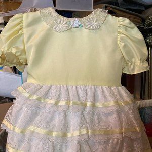 MARTHA'S TOO 24 M DRESS AND BLOOMERS AN FREE SOCKS